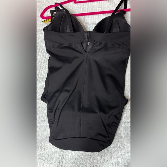 Maidenform Women's Extra Firm Control All In One Bodysuit Black , Size M NWT - Picture 14 of 14